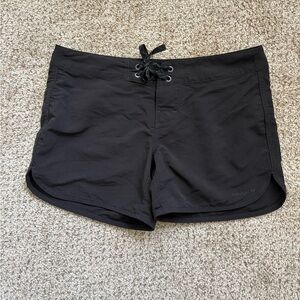 Patagonia Wavefarer 4” Inseam Boardshorts Size 4 | beach | surf | kayak | swim